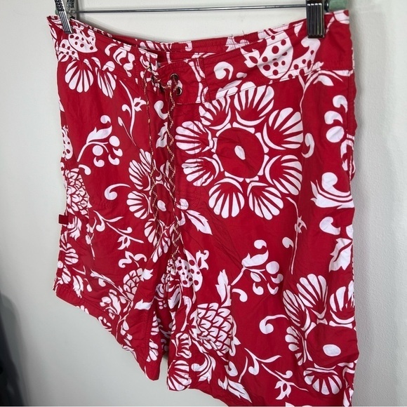 Patagonia Floral Print Board‎ Shorts - Picture 3 of 11